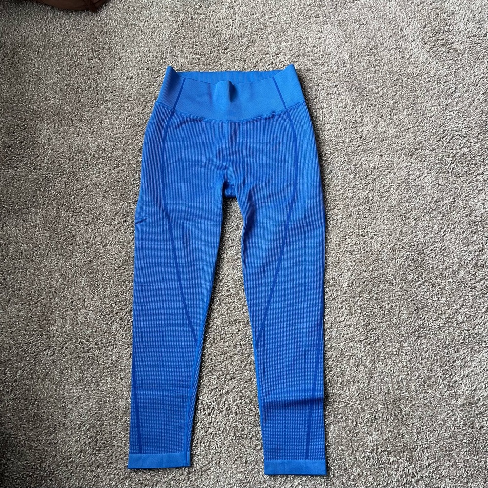 EUC OFFLINE By Aerie Seamless Waffle Legging size Large in Cobalt Blue